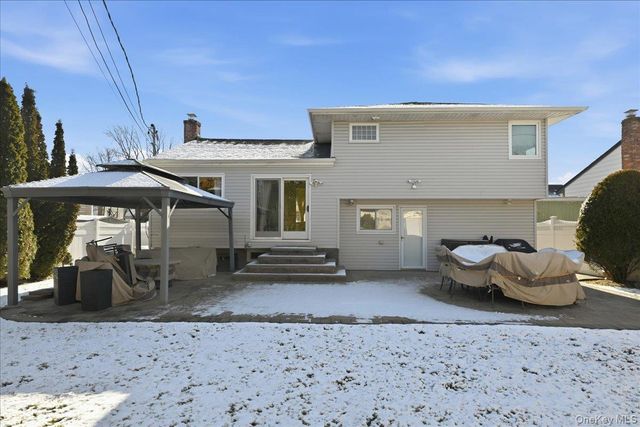 1356 Blue Spruce Lane, Wantagh, NY 11793