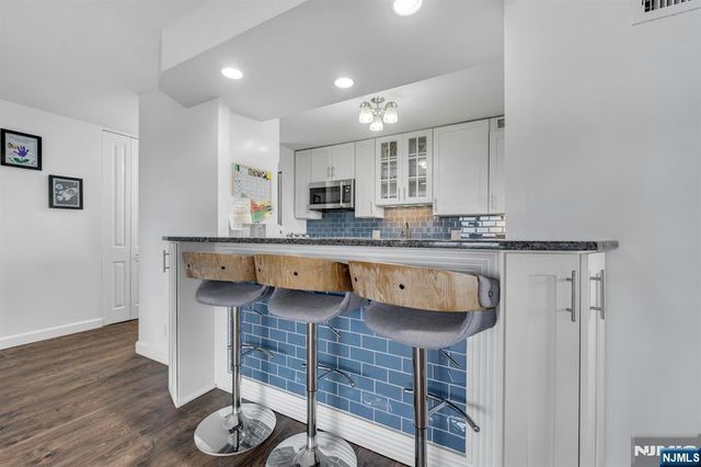 555 North Avenue 23S, Fort Lee, NJ 07024