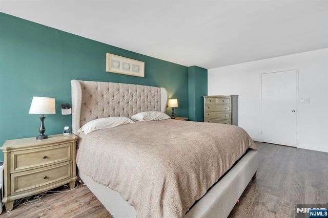 555 North Avenue 23S, Fort Lee, NJ 07024