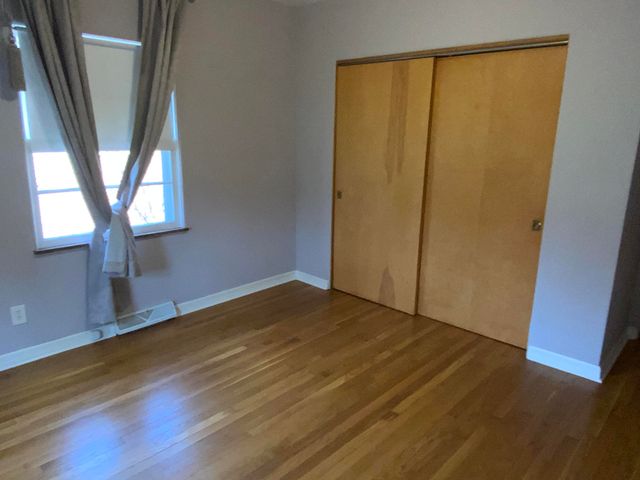 8245 Baring Avenue, Munster, IN 46321