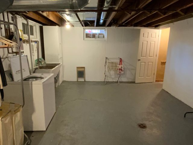 8245 Baring Avenue, Munster, IN 46321