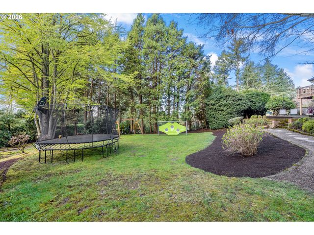 2400 Sw RICHARDSON St, Portland, OR 97239