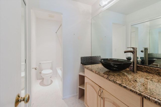 428 MOORINGS COVE DRIVE 7F, Tarpon Springs, FL 34689