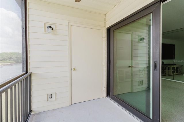 428 MOORINGS COVE DRIVE 7F, Tarpon Springs, FL 34689