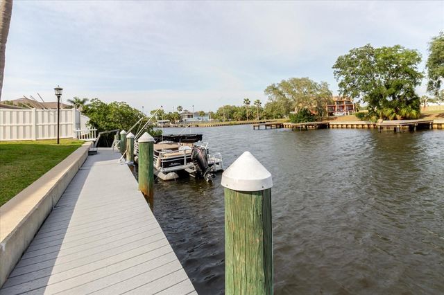 428 MOORINGS COVE DRIVE 7F, Tarpon Springs, FL 34689