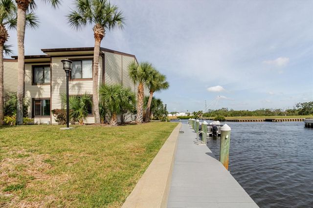 428 MOORINGS COVE DRIVE 7F, Tarpon Springs, FL 34689