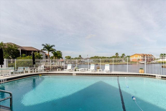 428 MOORINGS COVE DRIVE 7F, Tarpon Springs, FL 34689