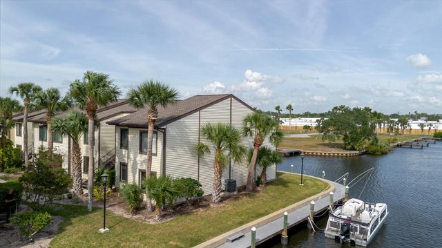 428 MOORINGS COVE DRIVE 7F, Tarpon Springs, FL 34689