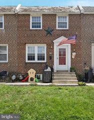 81 S HARWOOD AVE, Upper Darby, PA 19082
