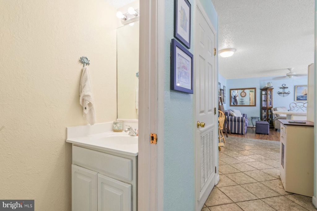 Image 24 of property listing at 207 8TH ST #103C, Ocean City, MD 21842