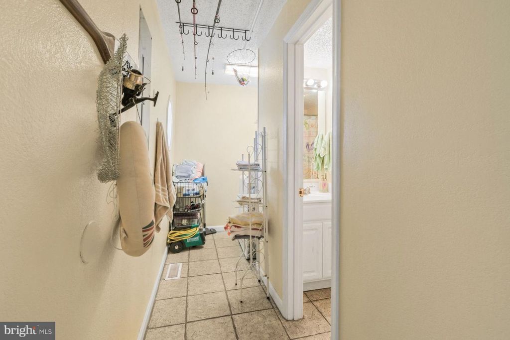 Image 25 of property listing at 207 8TH ST #103C, Ocean City, MD 21842