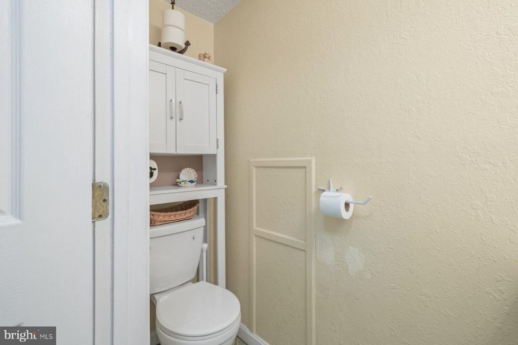 Image 26 of property listing at 207 8TH ST #103C, Ocean City, MD 21842