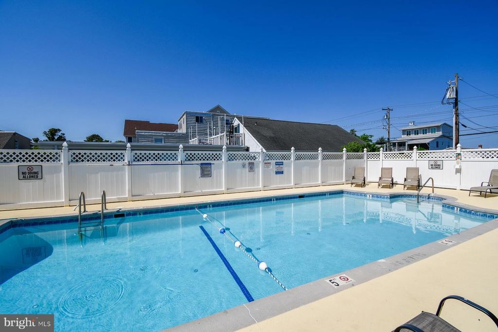 Image 28 of property listing at 207 8TH ST #103C, Ocean City, MD 21842