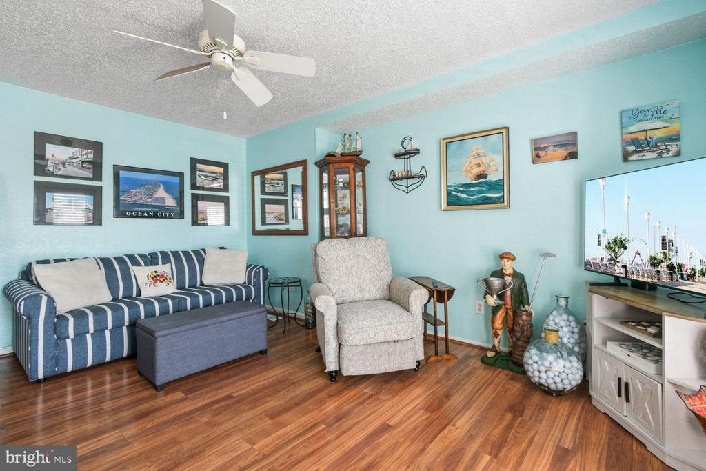 Image 4 of property listing at 207 8TH ST #103C, Ocean City, MD 21842