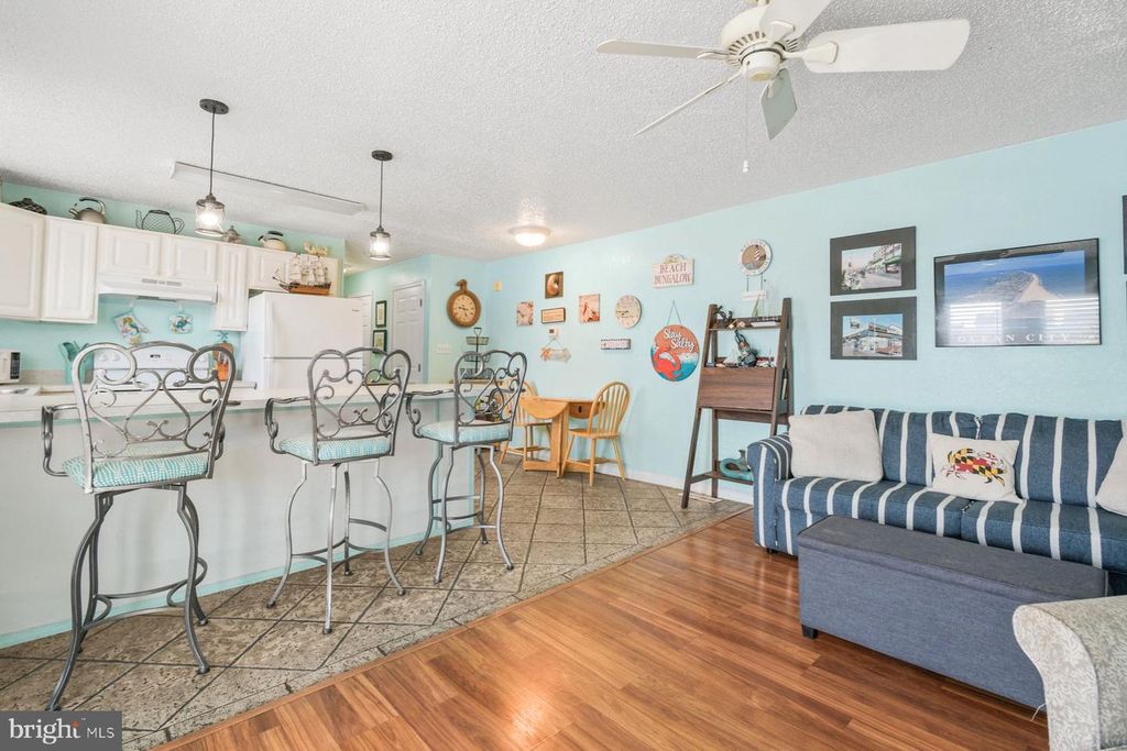 Image 6 of property listing at 207 8TH ST #103C, Ocean City, MD 21842