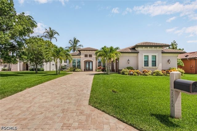 2262 SE 28th ST, Cape Coral, FL 33904