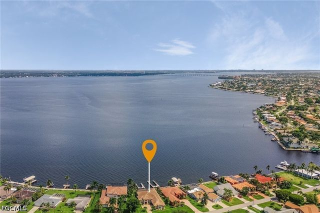 2262 SE 28th ST, Cape Coral, FL 33904