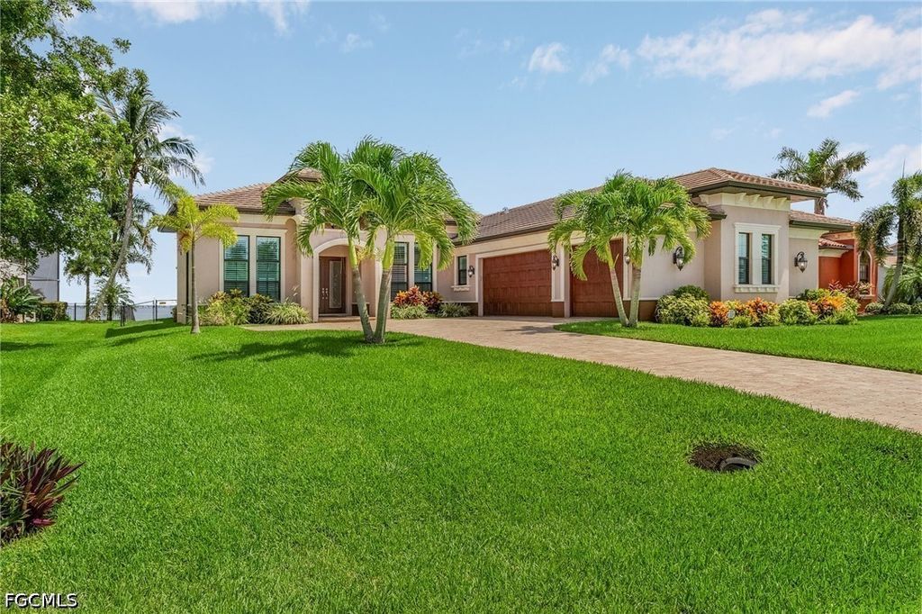 2262 SE 28th ST, Cape Coral, FL 33904
