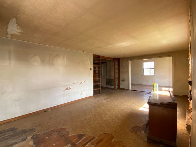 119 Chessmond Ferry Road, Calico Rock, AR 72519