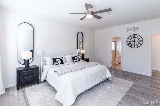 7474 Shadow Point Drive, St Louis, MO 63129