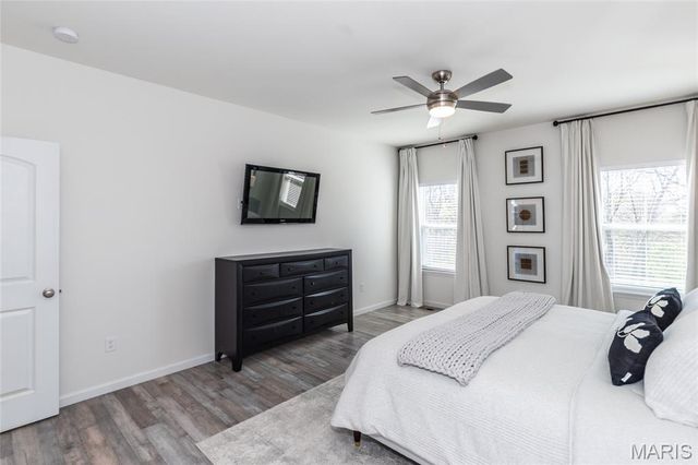 7474 Shadow Point Drive, St Louis, MO 63129