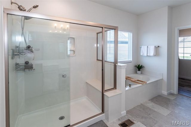 7474 Shadow Point Drive, St Louis, MO 63129