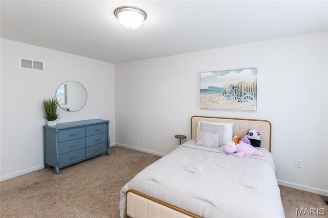 7474 Shadow Point Drive, St Louis, MO 63129