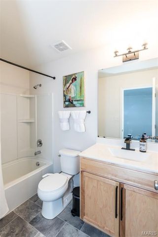 7474 Shadow Point Drive, St Louis, MO 63129