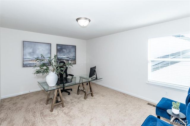 7474 Shadow Point Drive, St Louis, MO 63129
