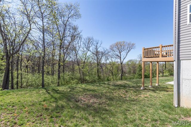 7474 Shadow Point Drive, St Louis, MO 63129