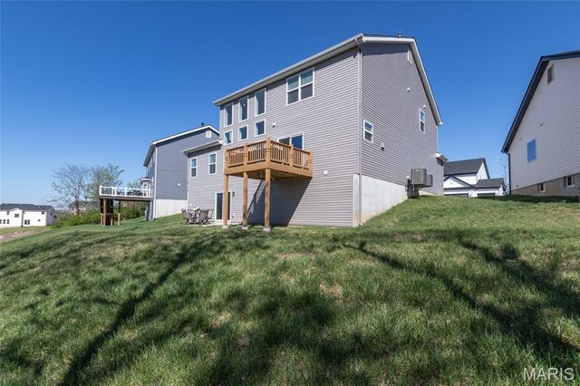 7474 Shadow Point Drive, St Louis, MO 63129
