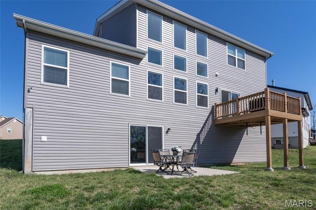 7474 Shadow Point Drive, St Louis, MO 63129