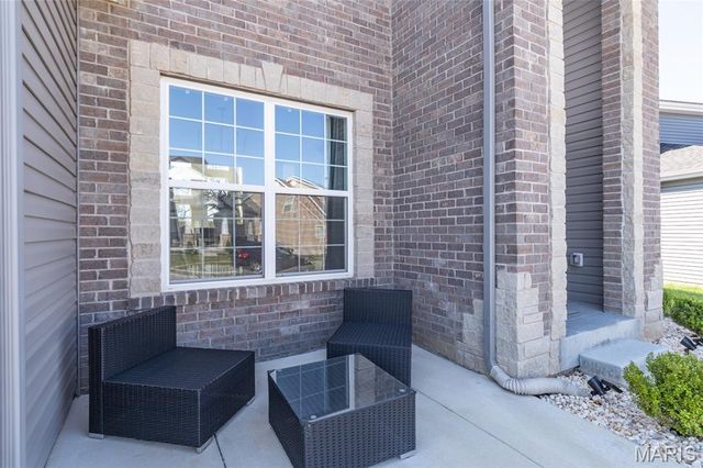 7474 Shadow Point Drive, St Louis, MO 63129