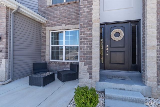7474 Shadow Point Drive, St Louis, MO 63129