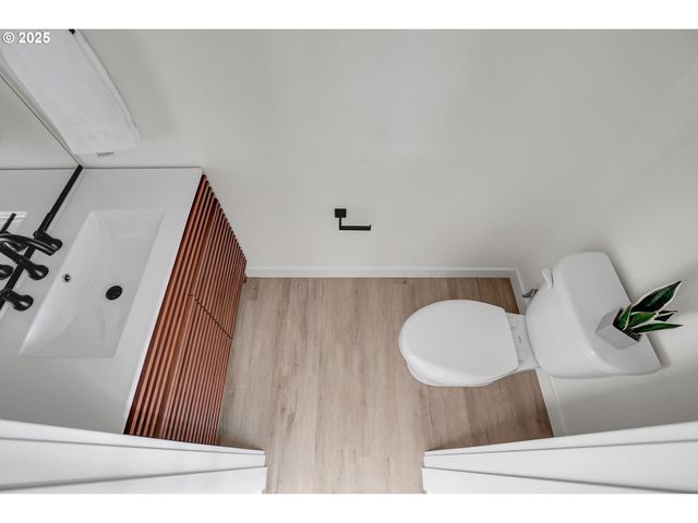 14828 Ne Couch St 5, Portland, OR 97230