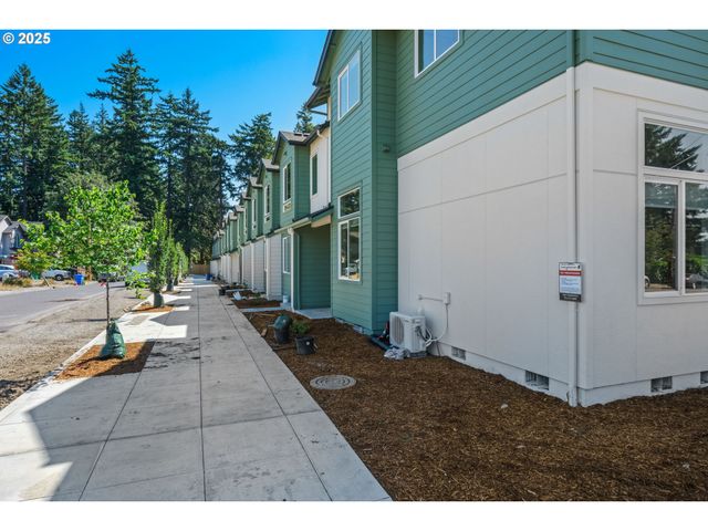 14828 Ne Couch St 5, Portland, OR 97230