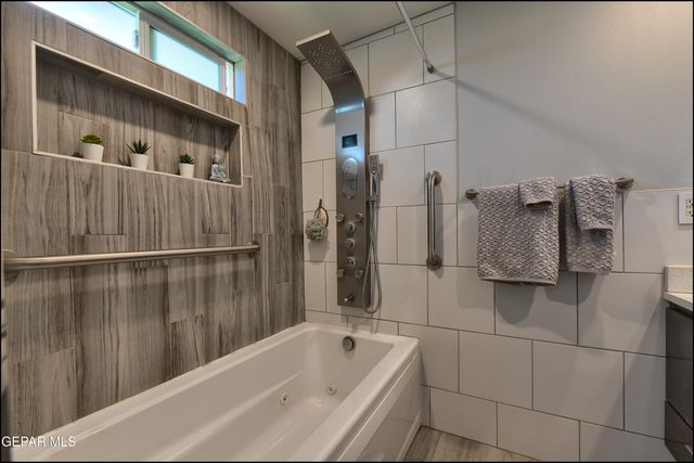 5316 Gary Owen Road, El Paso, TX 79903