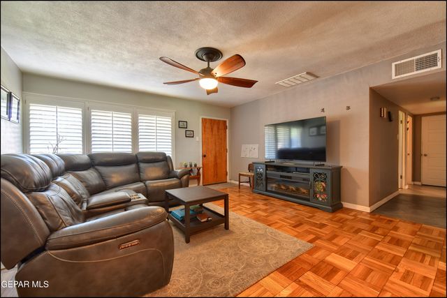 5316 Gary Owen Road, El Paso, TX 79903