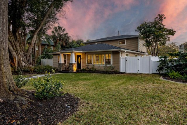 427 VILLAGRANDE AVENUE S, St Petersburg, FL 33707