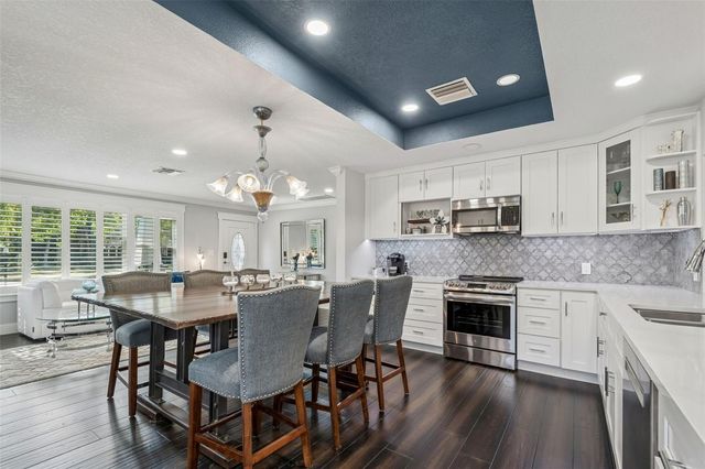 427 VILLAGRANDE AVENUE S, St Petersburg, FL 33707