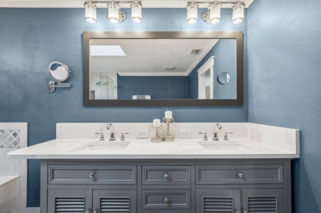 427 VILLAGRANDE AVENUE S, St Petersburg, FL 33707