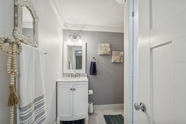 427 VILLAGRANDE AVENUE S, St Petersburg, FL 33707