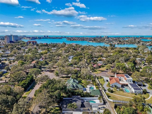 427 VILLAGRANDE AVENUE S, St Petersburg, FL 33707