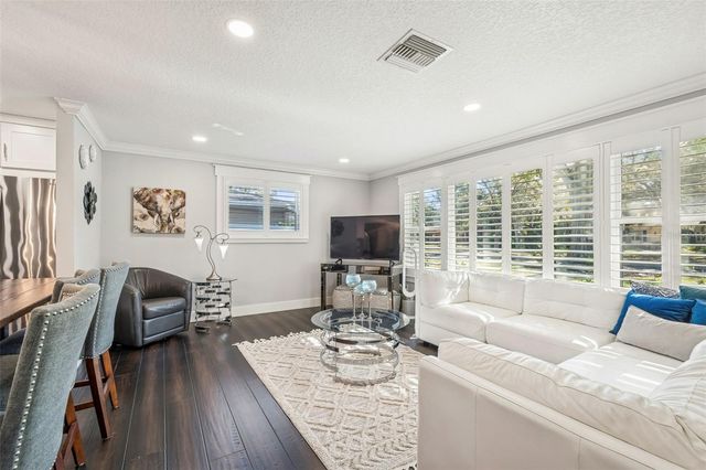 427 VILLAGRANDE AVENUE S, St Petersburg, FL 33707