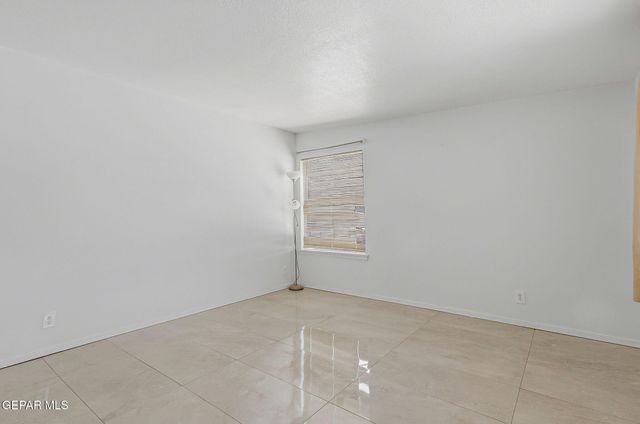 10548 SIDNEY Street, El Paso, TX 79924