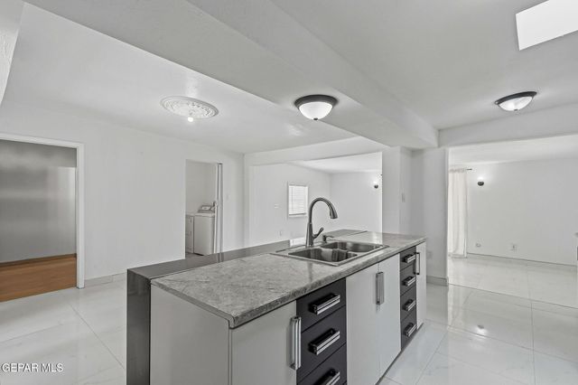 10548 SIDNEY Street, El Paso, TX 79924