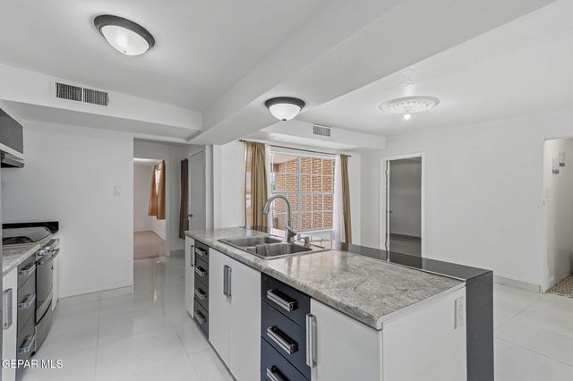 10548 SIDNEY Street, El Paso, TX 79924