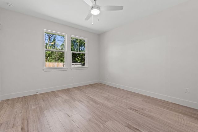 85 NE Laurie Drive, Fort Walton Beach, FL 32548