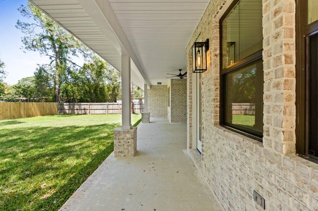 85 NE Laurie Drive, Fort Walton Beach, FL 32548