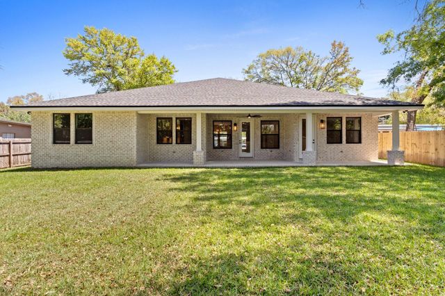 85 NE Laurie Drive, Fort Walton Beach, FL 32548